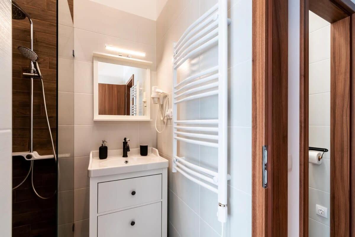 Comfy New Apartment At Castle بودابست المظهر الخارجي الصورة